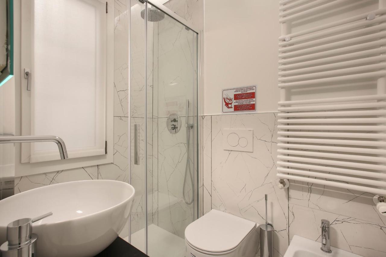 Repubblica Suite Ii-Hosted By Sweetstay Milan Bagian luar foto