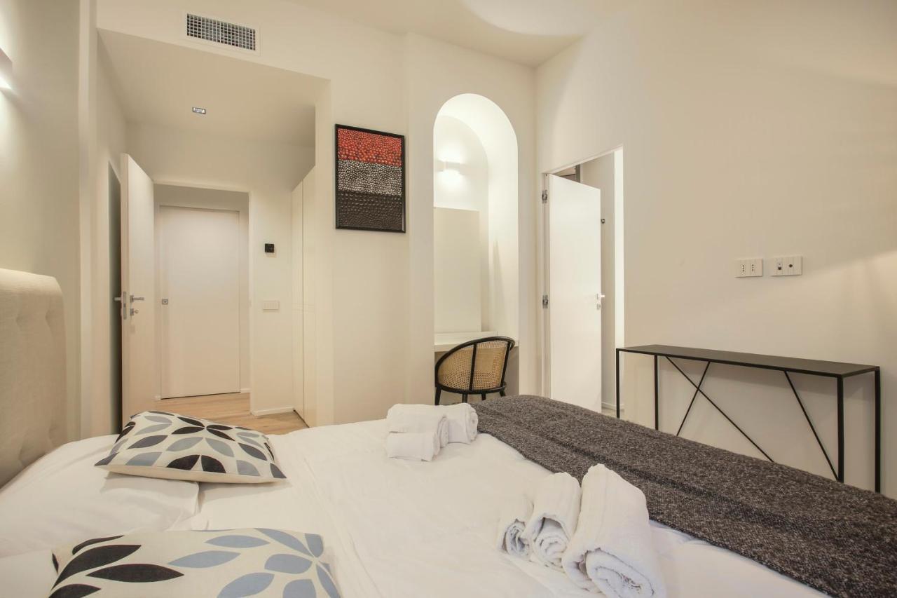 Repubblica Suite Ii-Hosted By Sweetstay Milan Bagian luar foto