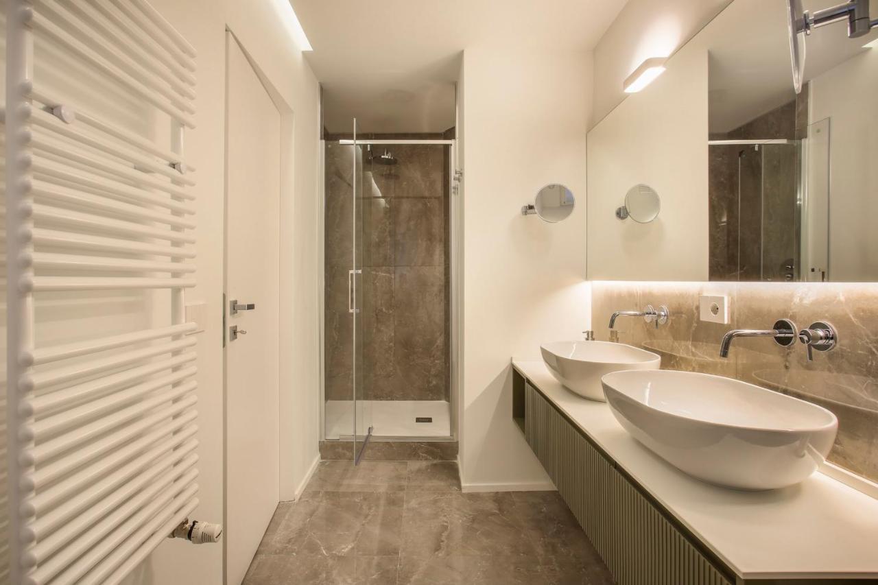 Repubblica Suite Ii-Hosted By Sweetstay Milan Bagian luar foto